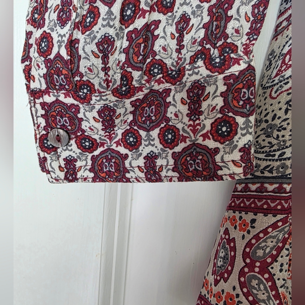 Skies Are Blue Off-the-Shoulder Paisley Print 3/4 Skeeve Boho Blouse Size S - Picture 4 of 8